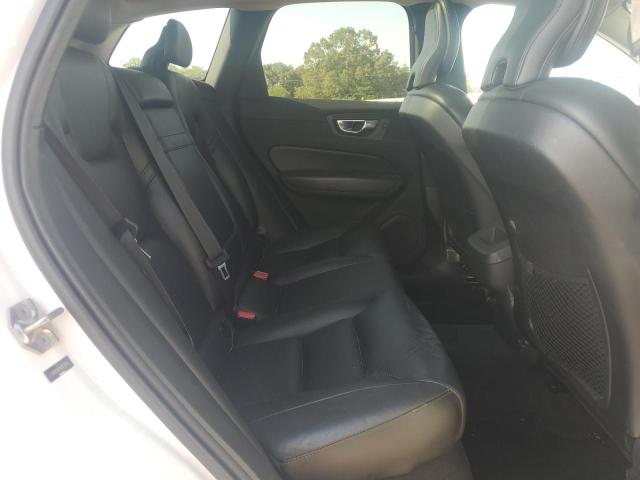 2019 VOLVO XC60 T5 MO LYV102DK2KB357942