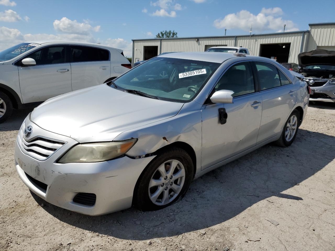 TOYOTA CAMRY BASE
