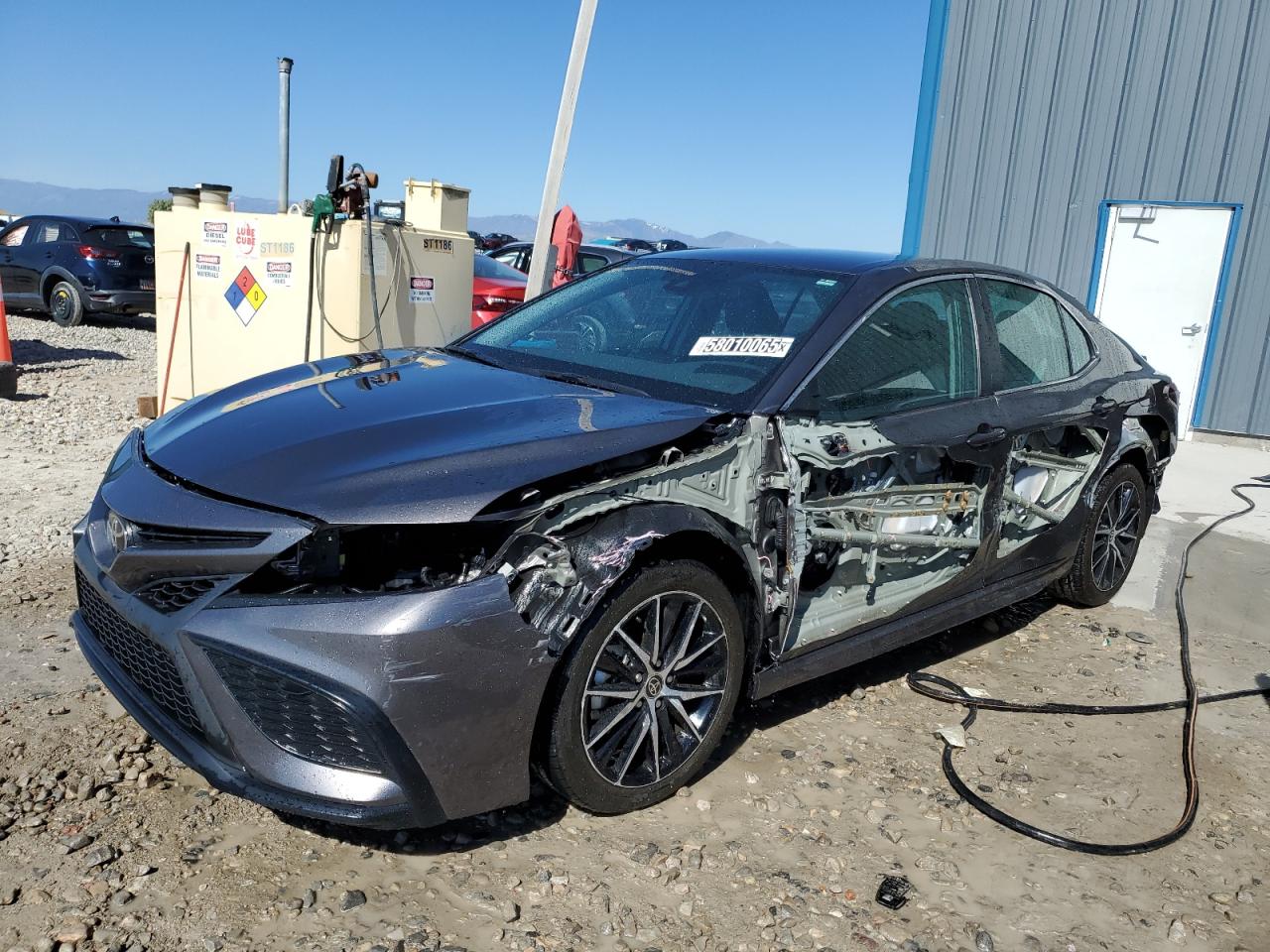 TOYOTA CAMRY SE NIGHT SHADE