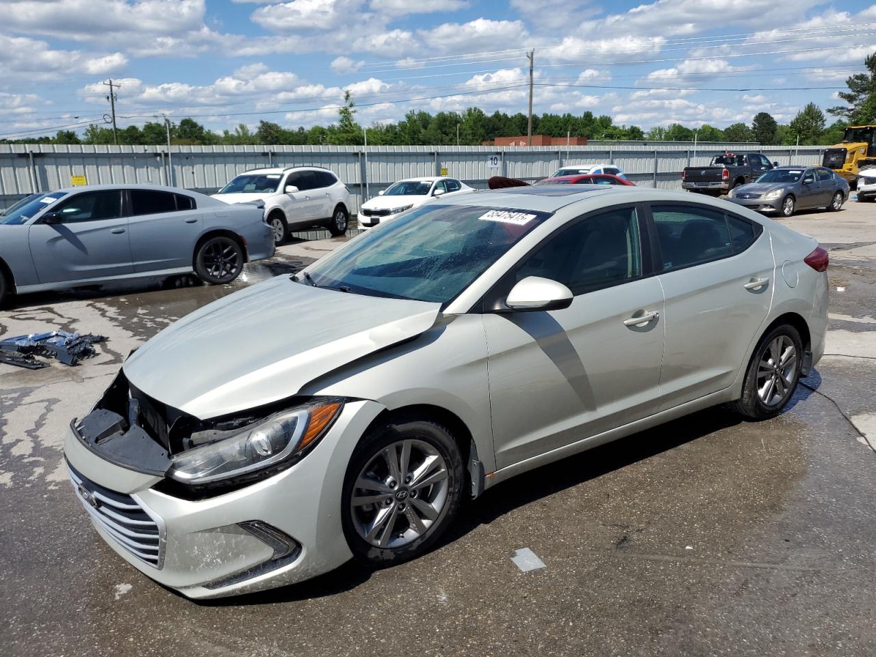 HYUNDAI ELANTRA SE