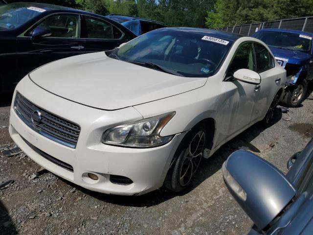 NISSAN MAXIMA S