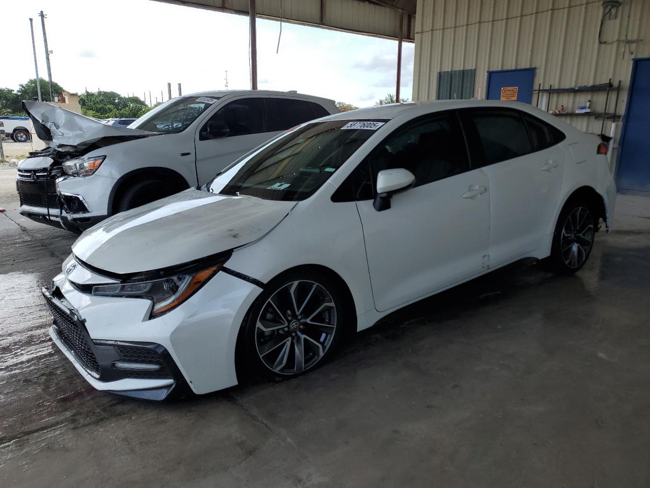 TOYOTA COROLLA SE