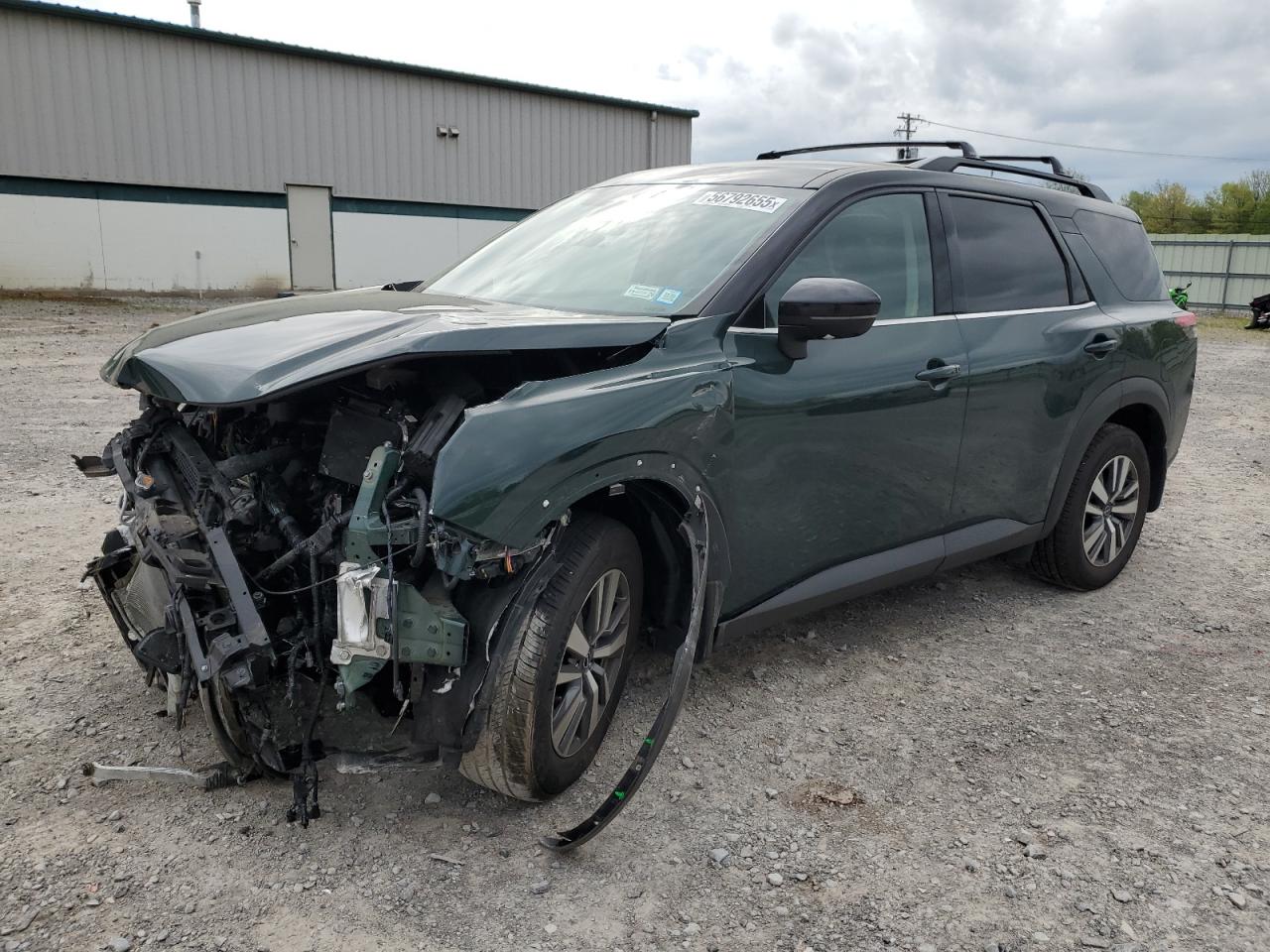 NISSAN PATHFINDER SL