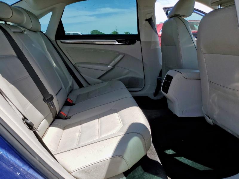 2017 VOLKSWAGEN PASSAT SE 1VWBT7A35HC037750