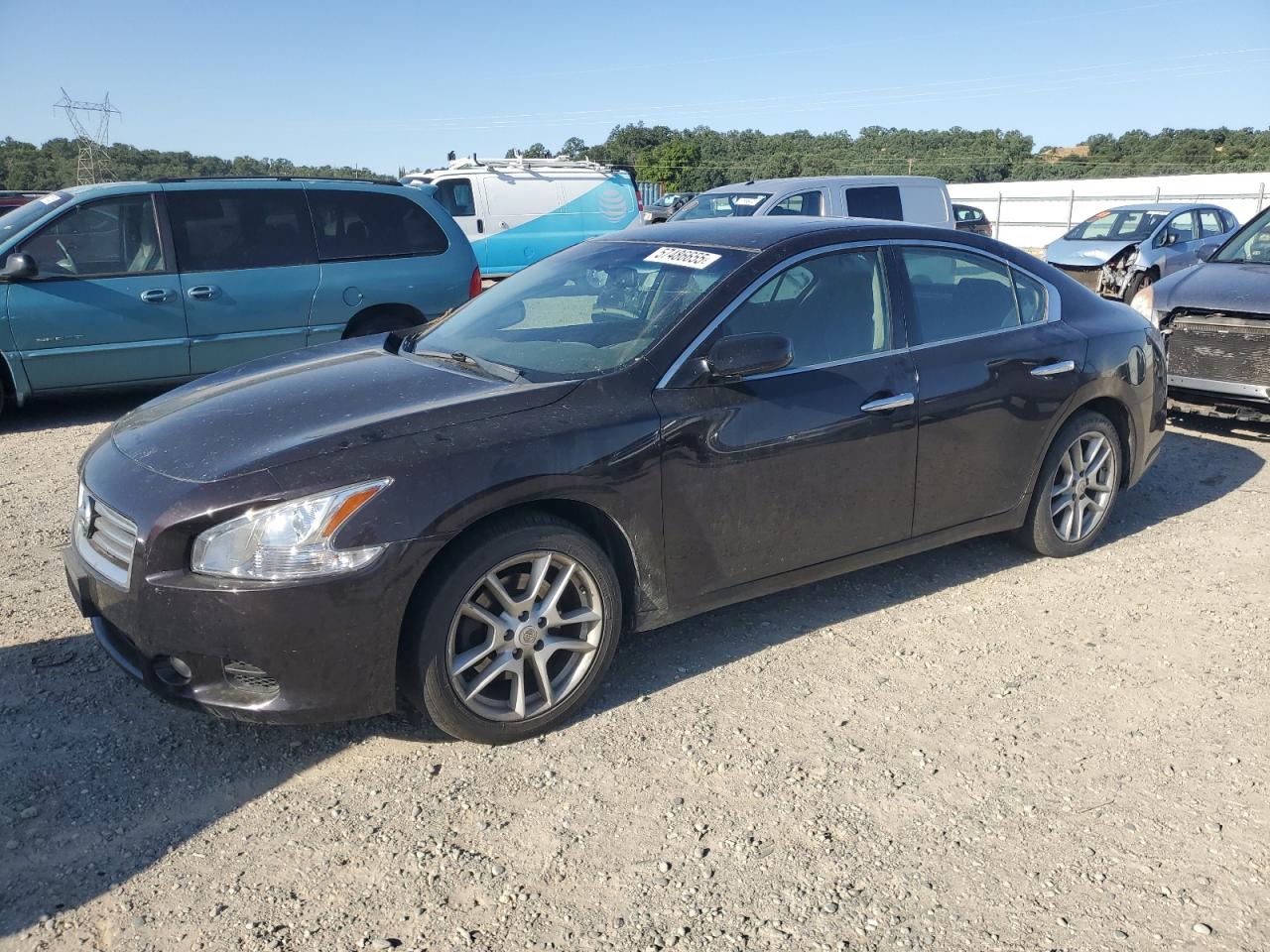 NISSAN MAXIMA S