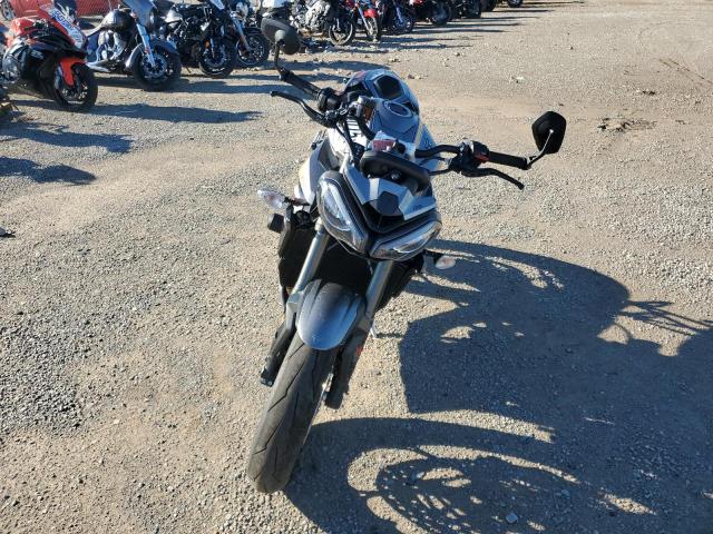 TRIUMPH MOTORCYCLE STREET TRI 2024 silver  gas SMTA614KXRTBZ3312 photo #3