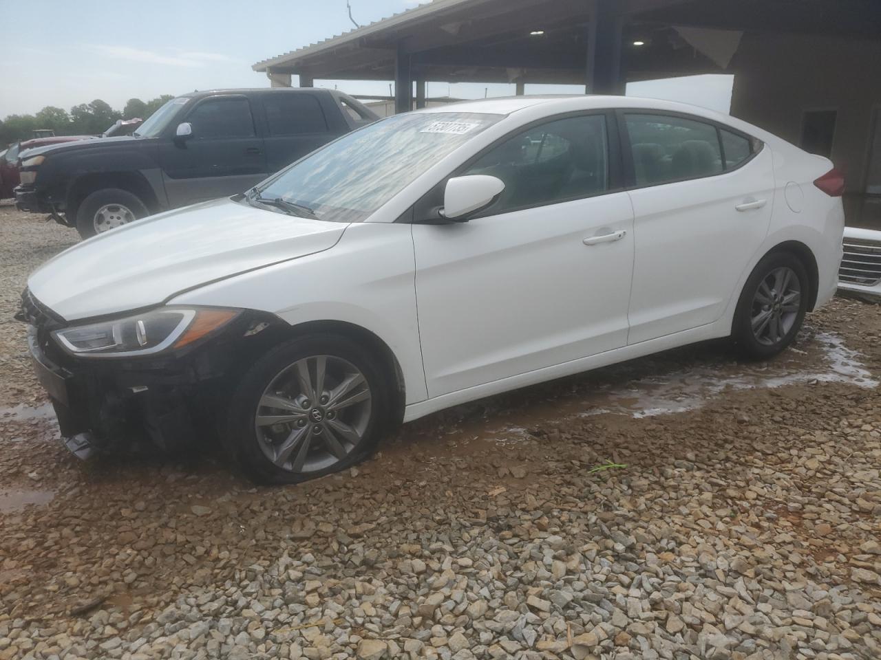HYUNDAI ELANTRA SE