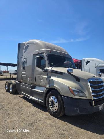 FREIGHTLINER CASCADIA 1 2018 beige  diesel 3AKJHHDR7JSJK9015 photo #1
