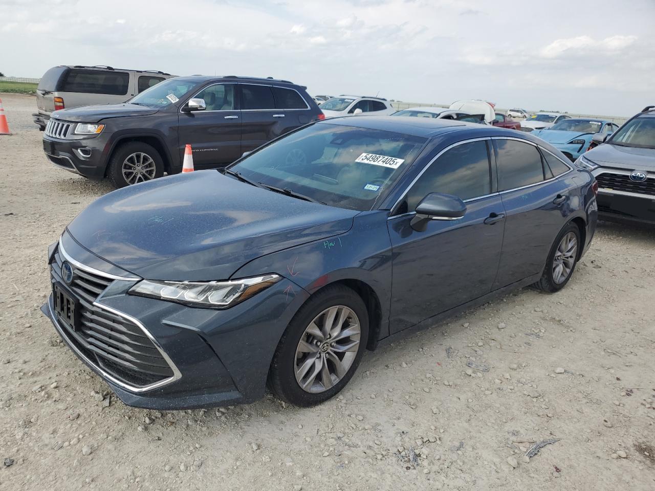 TOYOTA AVALON XLE