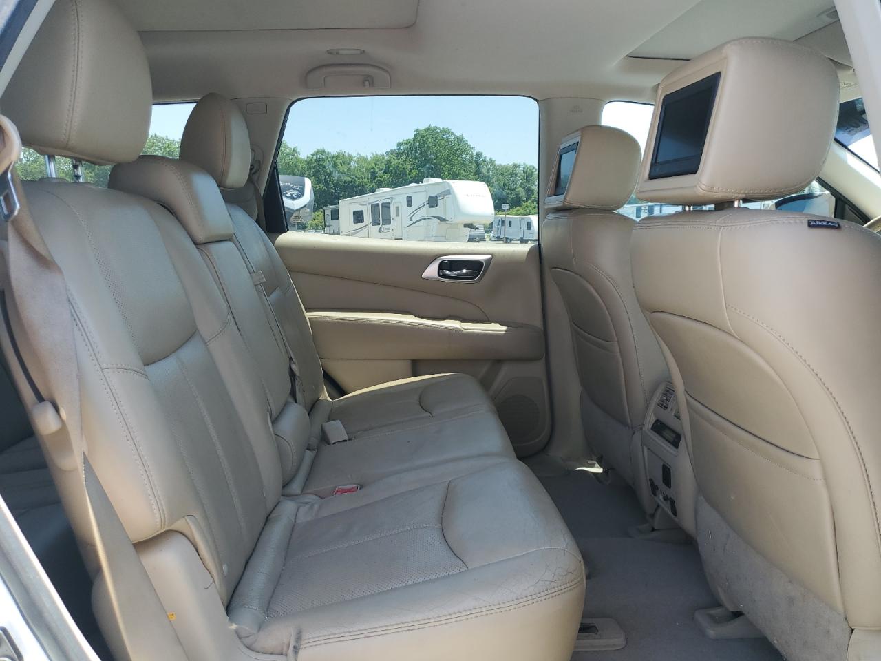 Nissan Pathfinder 2014