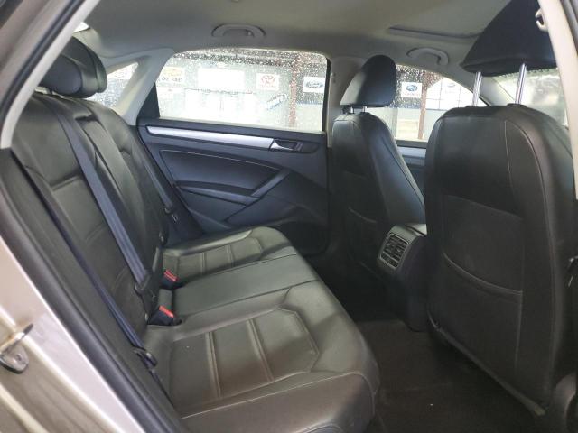 2015 VOLKSWAGEN PASSAT SE - 1VWBV7A38FC072063