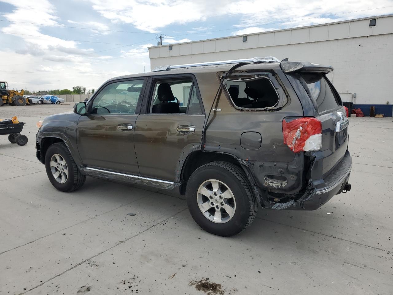 TOYOTA 4RUNNER SR5