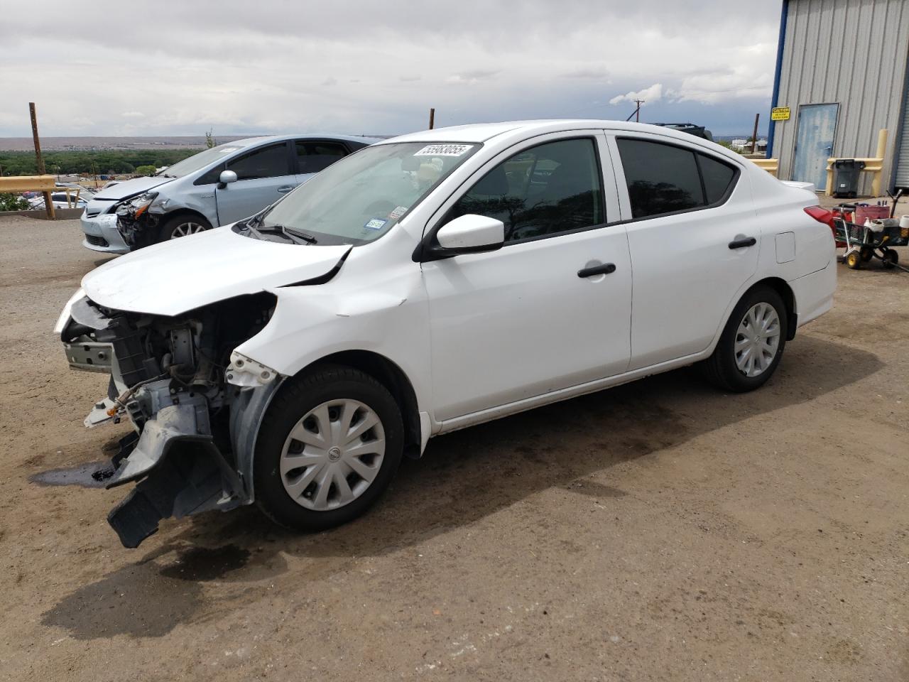 NISSAN VERSA S