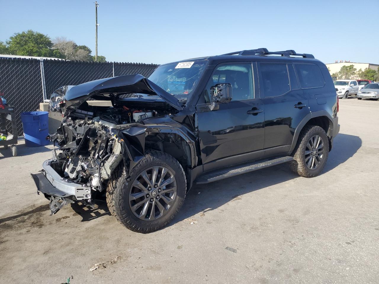 TOYOTA LAND CRUISER BASE