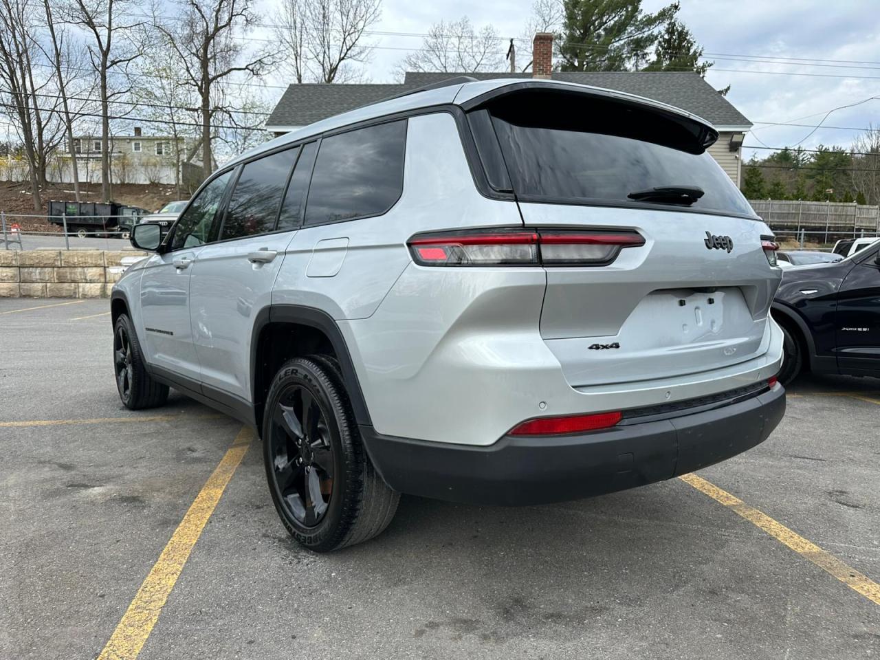 JEEP GRAND CHEROKEE L LAREDO