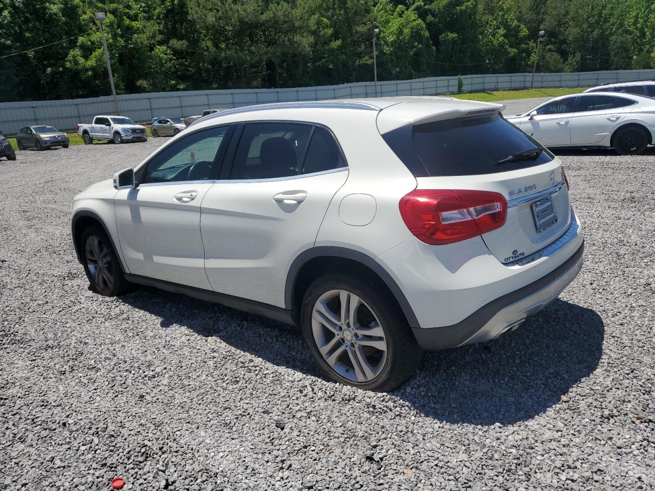 MERCEDES-BENZ GLA-CLASS 2015