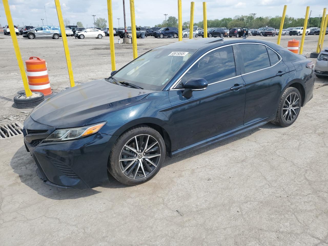 TOYOTA CAMRY SE