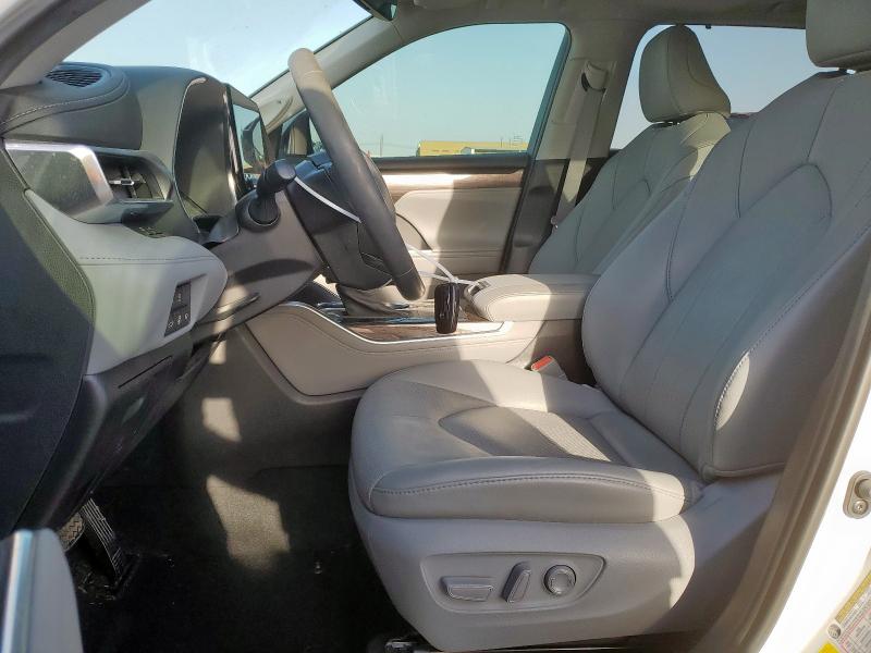2021 TOYOTA HIGHLANDER - 5TDYZRAH9MS515552