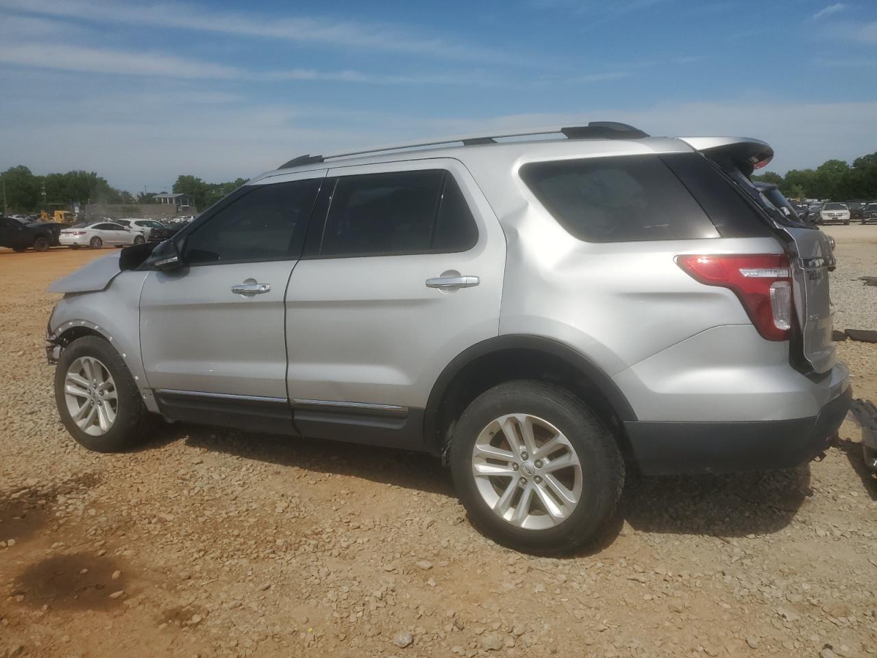 FORD EXPLORER XLT