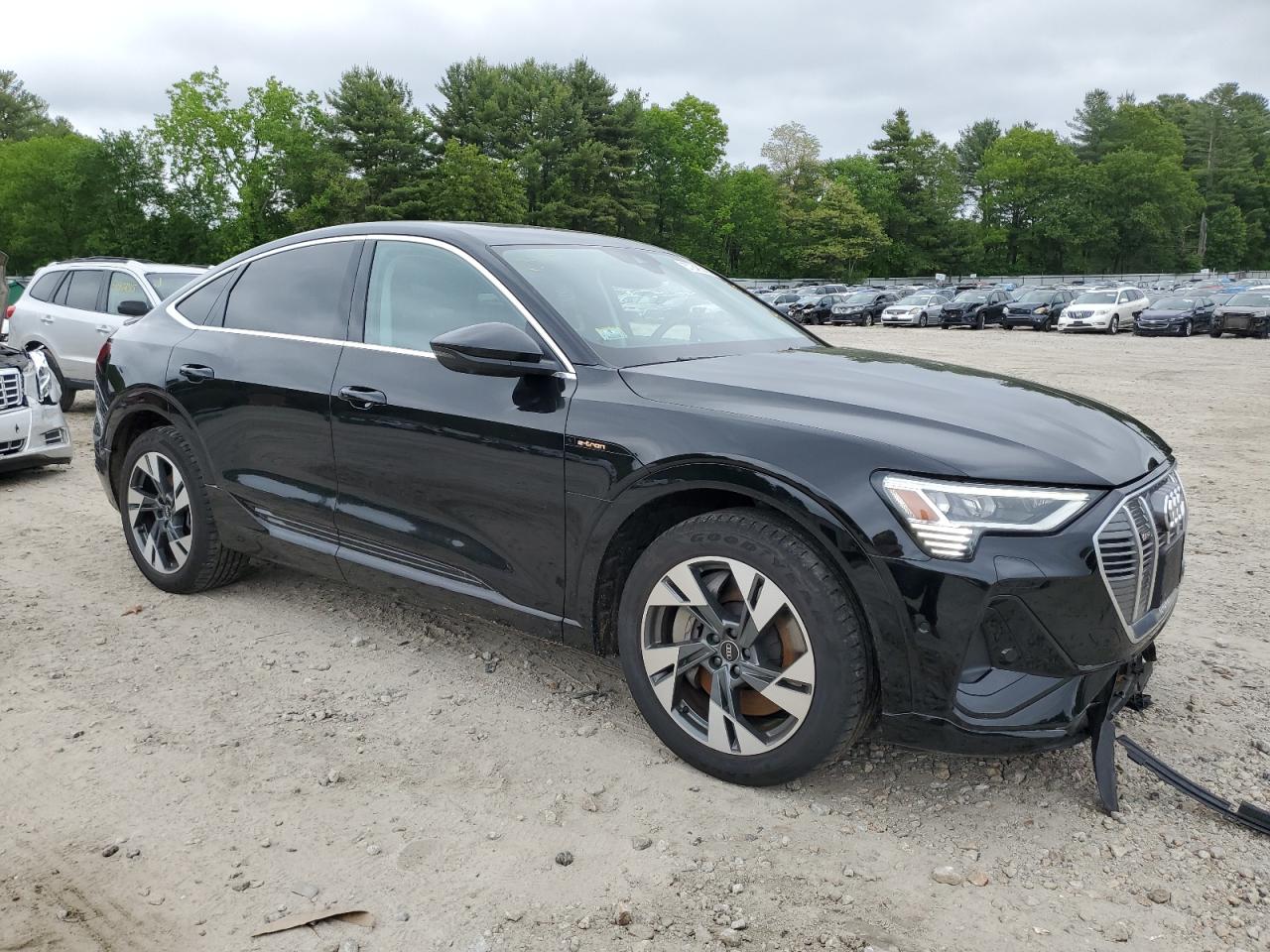 AUDI E-TRON 2022