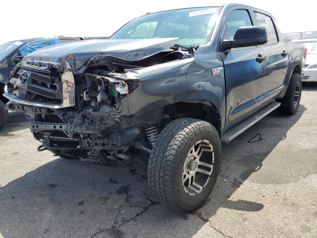 TOYOTA TUNDRA CREWMAX SR5