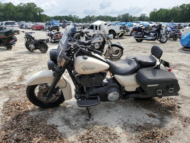 2012 HARLEY-DAVIDSON FLHRC ROAD - 1HD1FRM1XCB648480