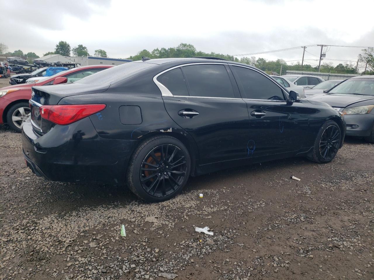 INFINITI Q50 2015