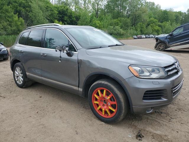 Vin: wvgef9bpxed006404, lot: 58671075, volkswagen touareg v6 20144