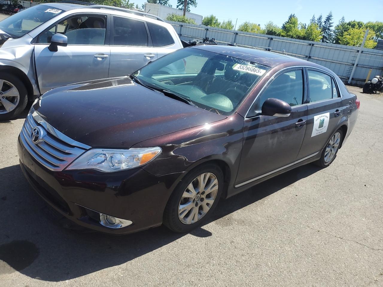 TOYOTA AVALON BASE