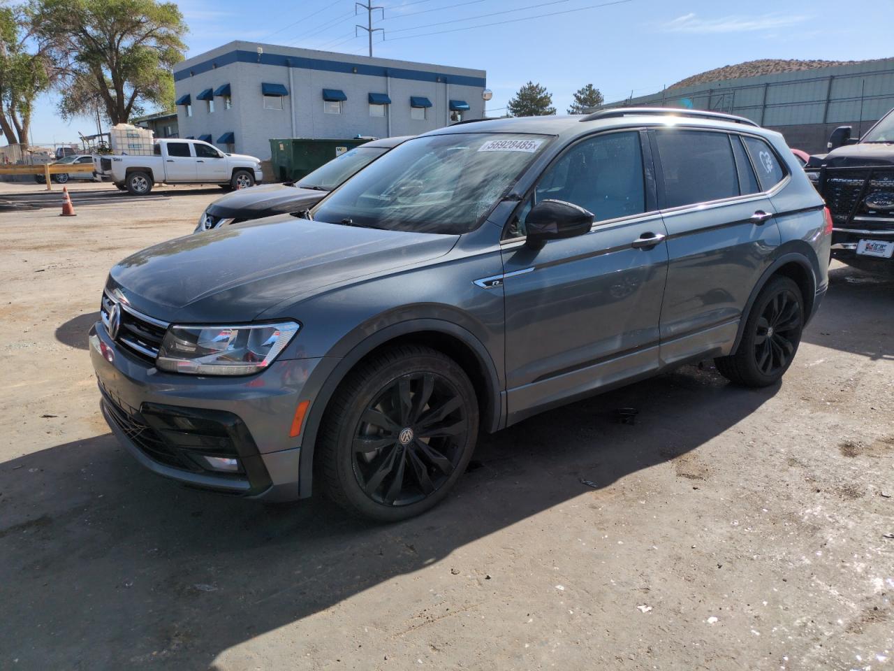 VOLKSWAGEN TIGUAN SE