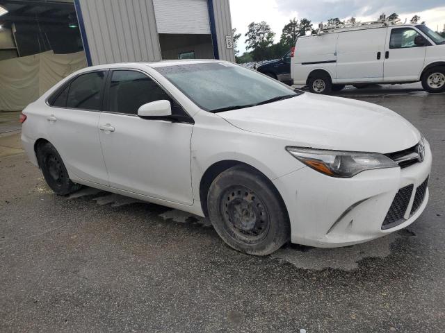 Vin: 4t1bf1fk3hu331130, lot: 58176235, toyota camry le 20174