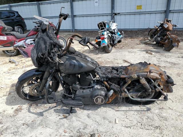 2011 HARLEY-DAVIDSON FLHX 1HD1KBM16BB675113