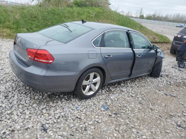 2015 VOLKSWAGEN PASSAT S - 1VWAT7A30FC117692