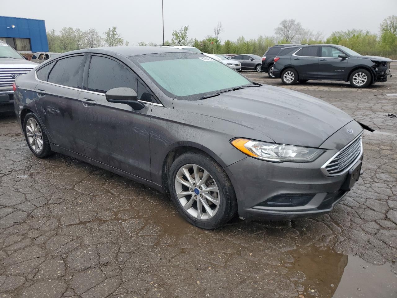 FORD FUSION SE