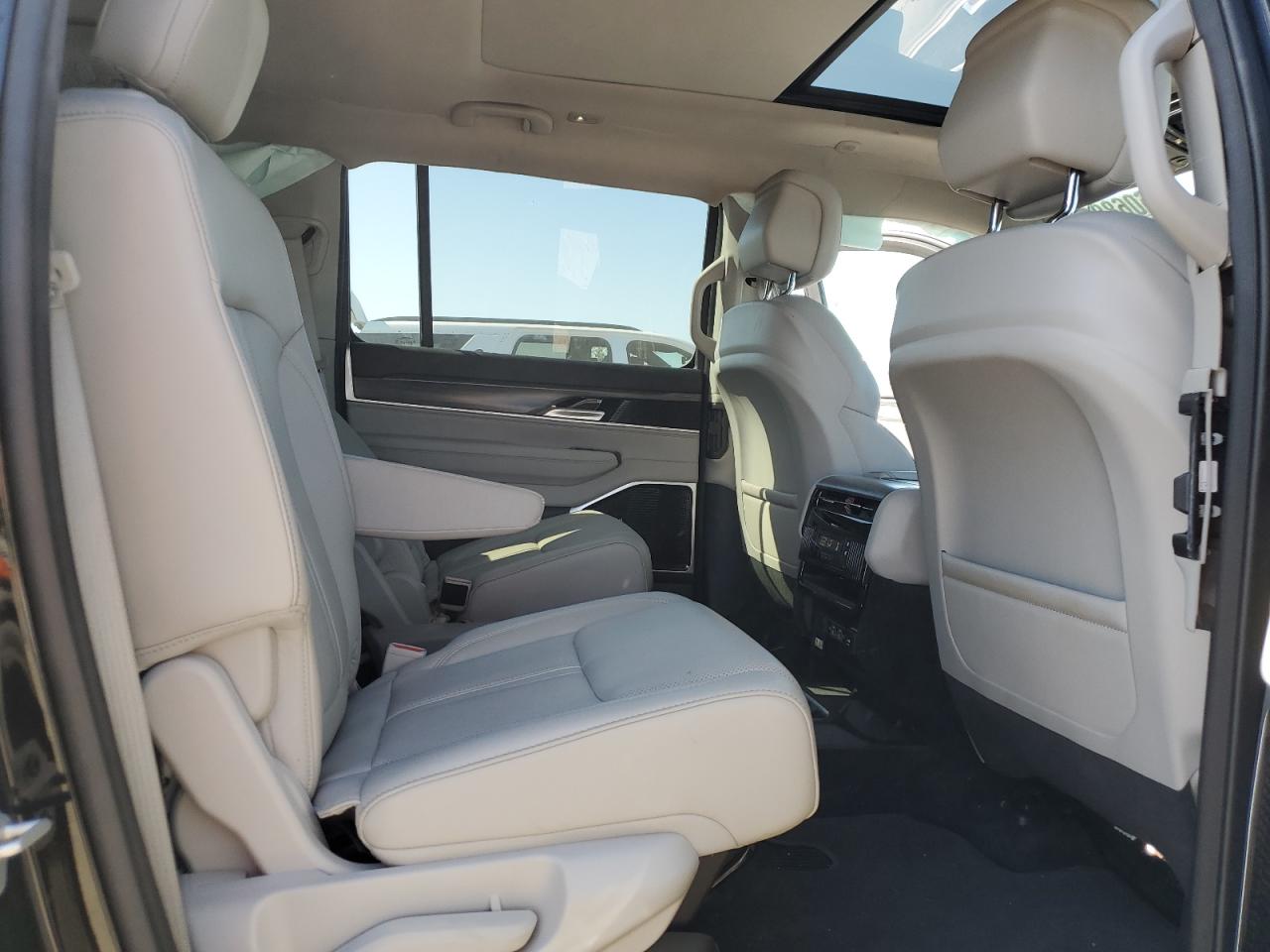 JEEP WAGONEER L SERIES III