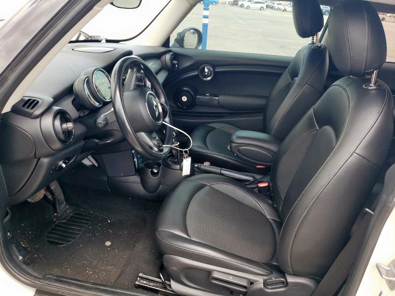 2018 MINI COOPER WMWXP5C53J2G63387