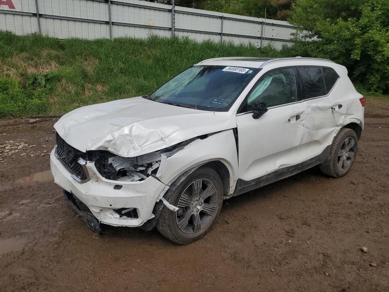 VOLVO XC40 T5 INSCRIPTION