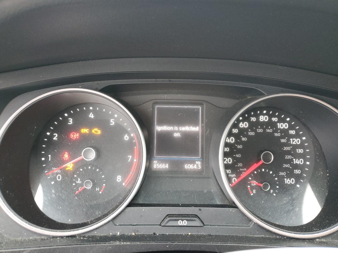 Volkswagen Tiguan s 2020