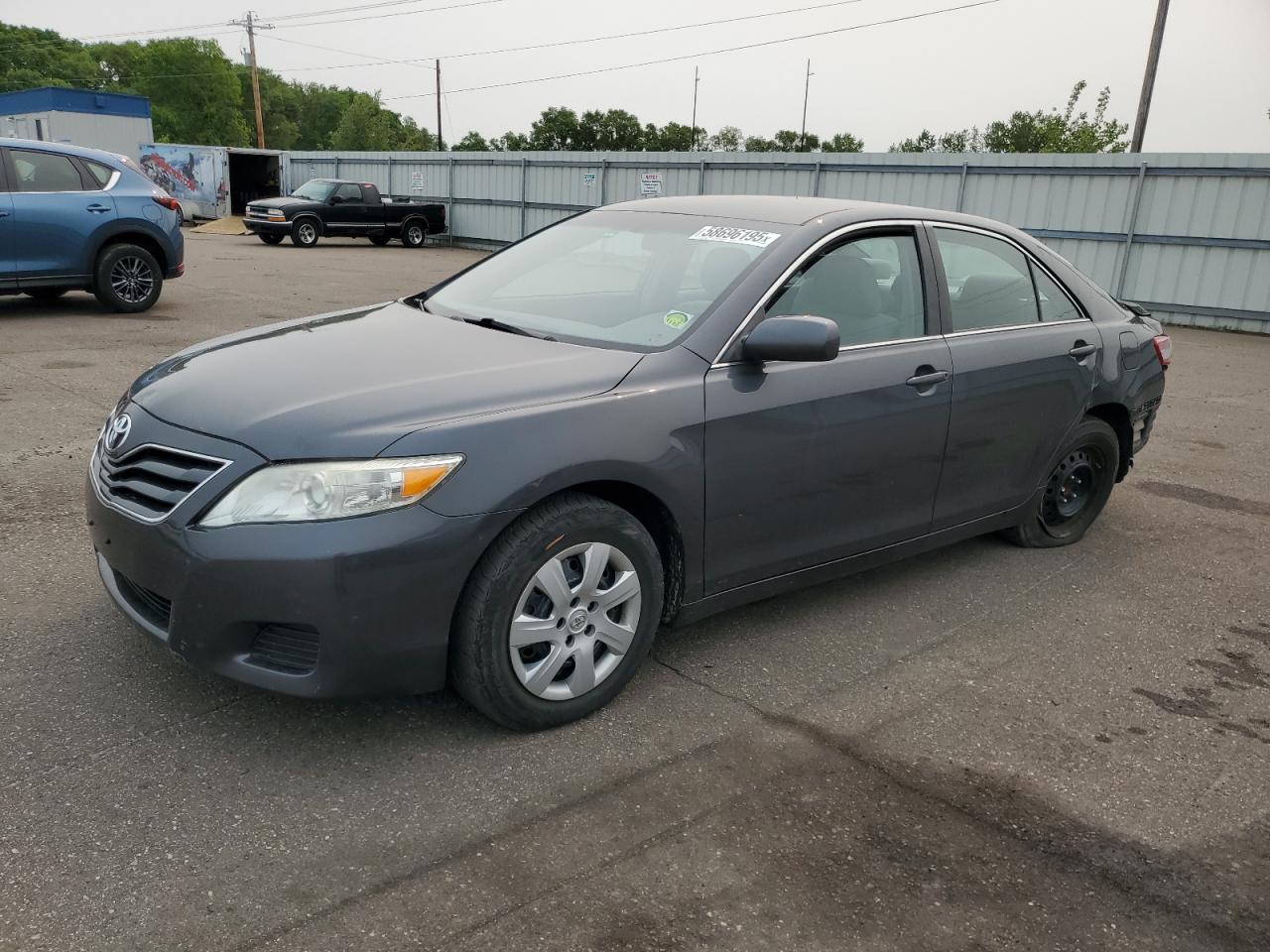 TOYOTA CAMRY BASE