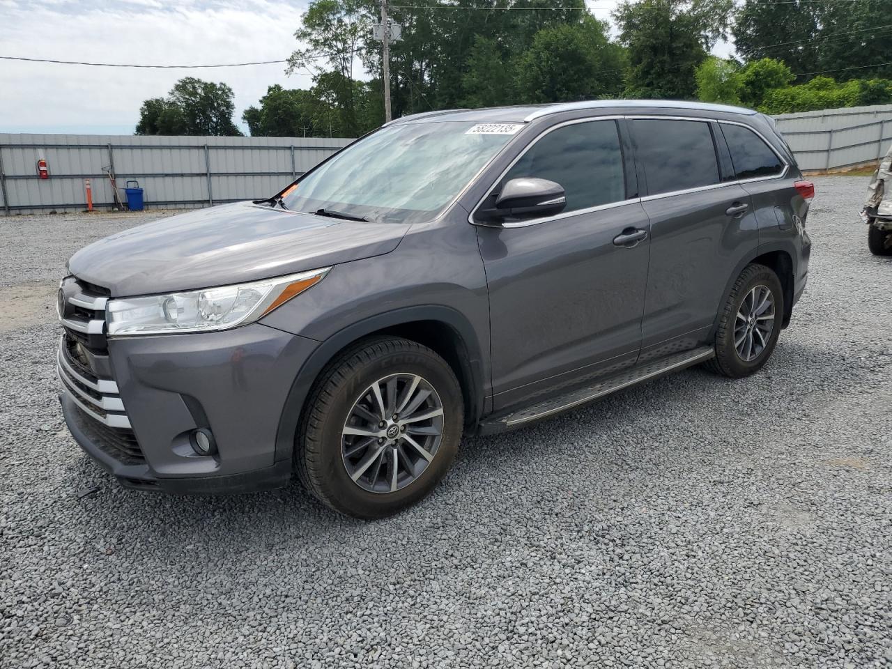 TOYOTA HIGHLANDER SE