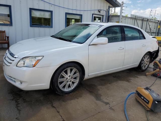 TOYOTA AVALON XL