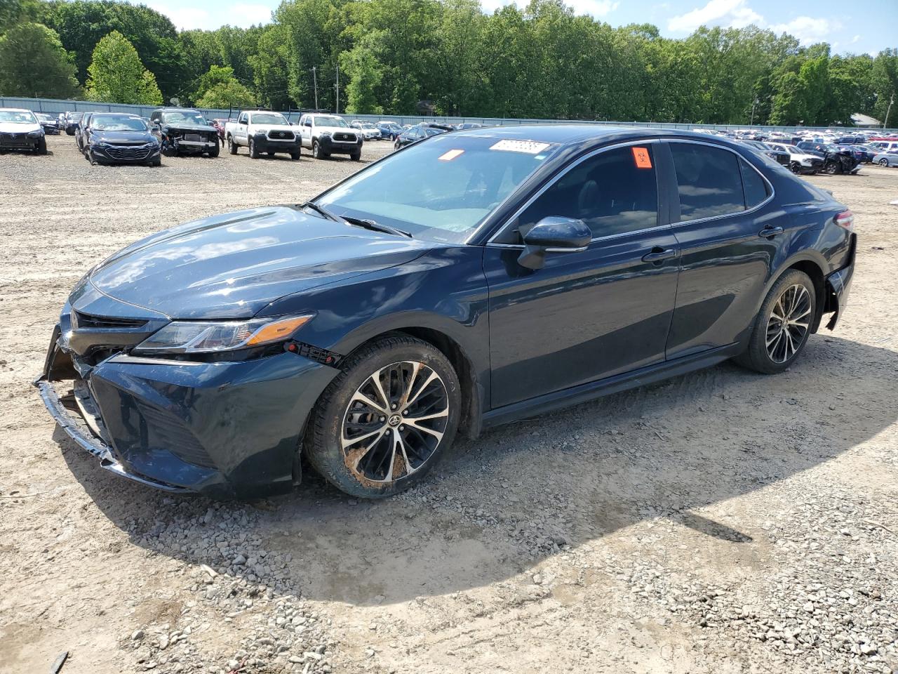 TOYOTA CAMRY SE