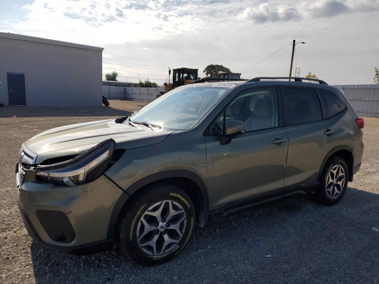 SUBARU FORESTER PREMIUM