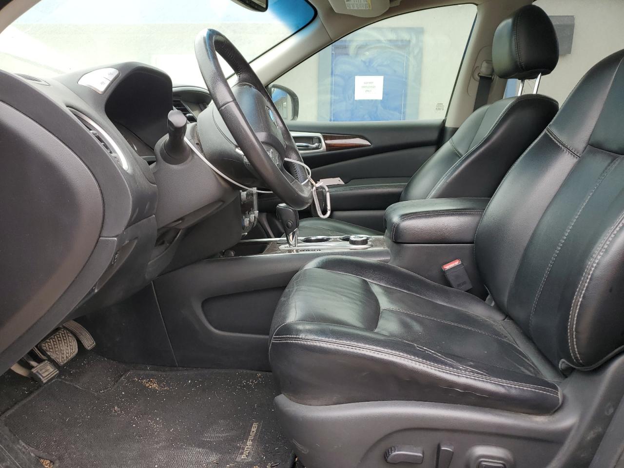 Nissan Pathfinder 2015