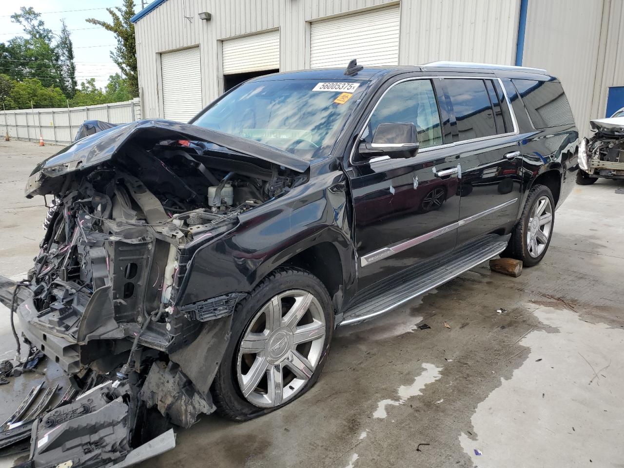 CADILLAC ESCALADE ESV LUXURY