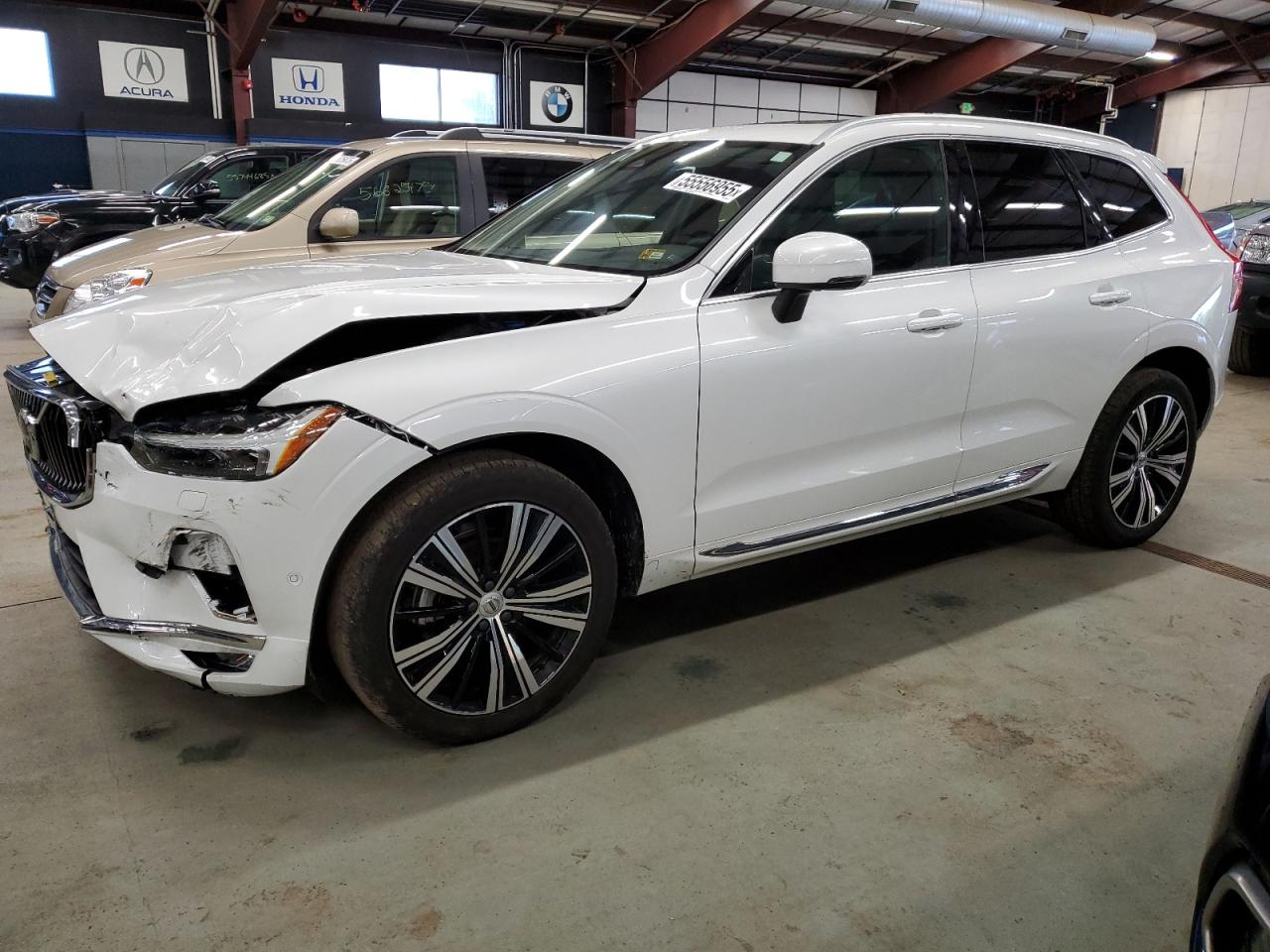 VOLVO XC60 PLUS