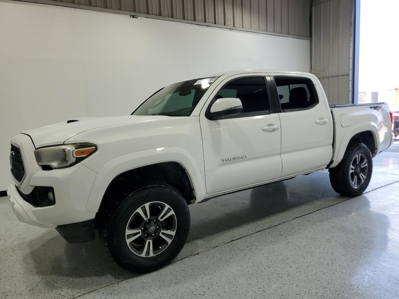 TOYOTA TACOMA DOUBLE CAB