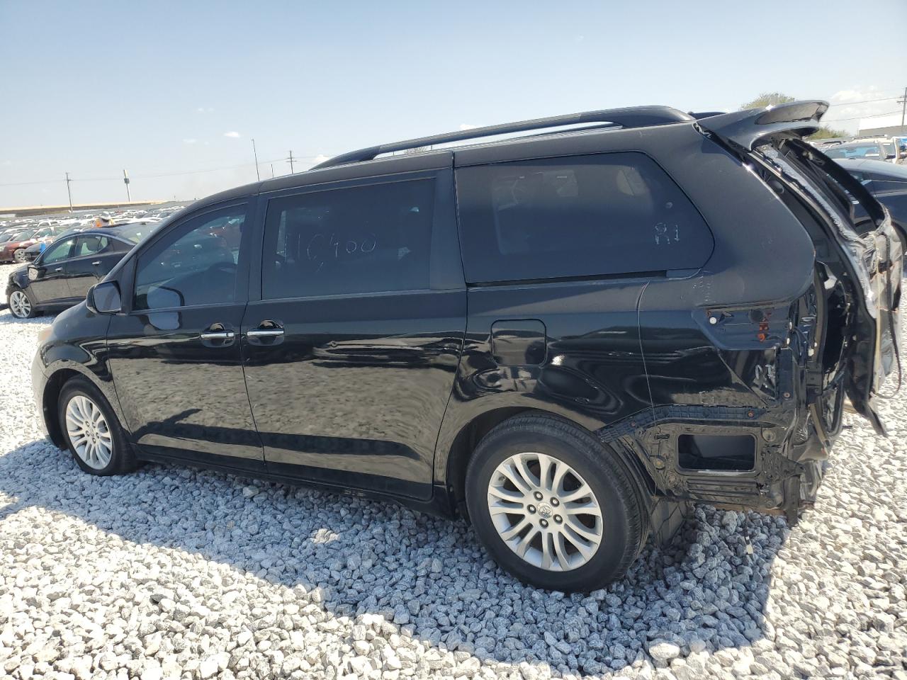 TOYOTA SIENNA XLE