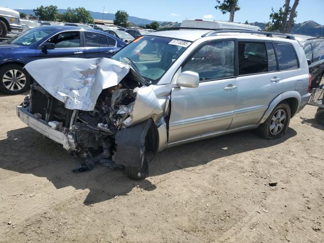 TOYOTA HIGHLANDER