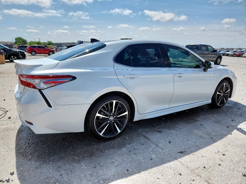 Vin: 4t1b61hkxju668915, lot: 58921615, toyota camry xse 20183